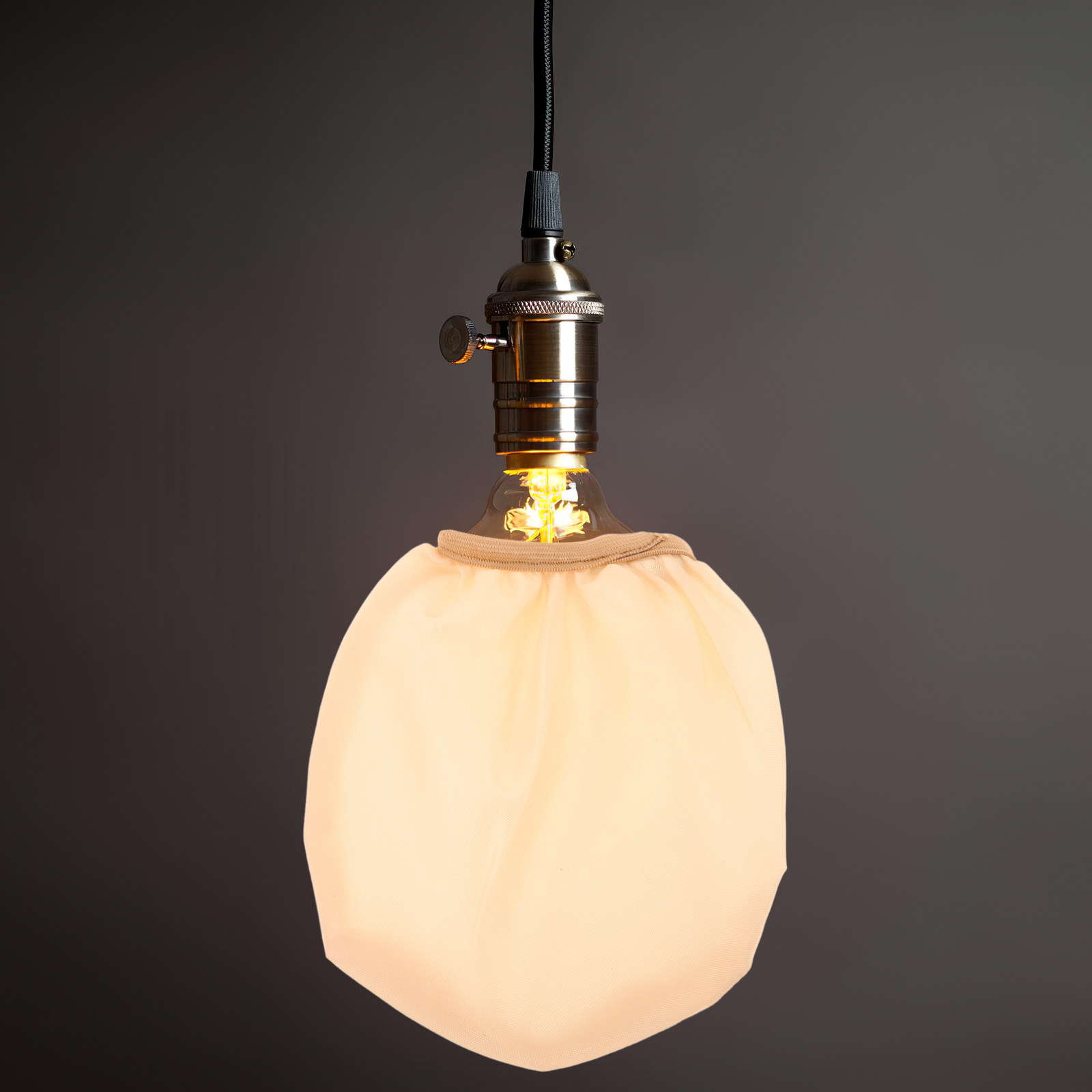赤ちゃんに優しいランプカバー ディフューザー生地がLEDライ - Baby Nursery Light Shade のレビューと価格