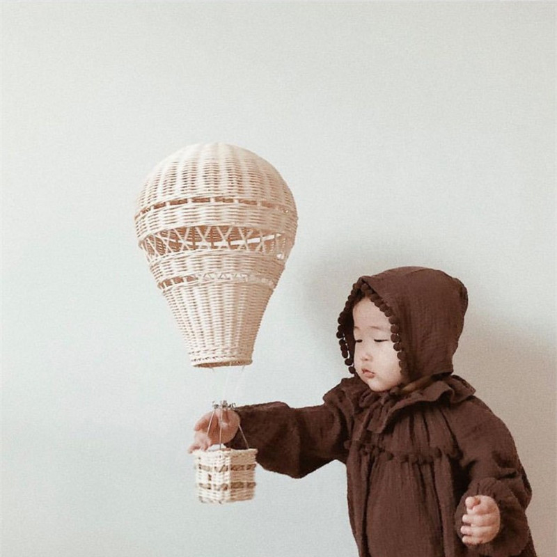 熱気球シャンデリア LED 子供部屋籐クラフト手作りランプ赤 - Baby Nursery Hot Air Balloon のレビューと価格